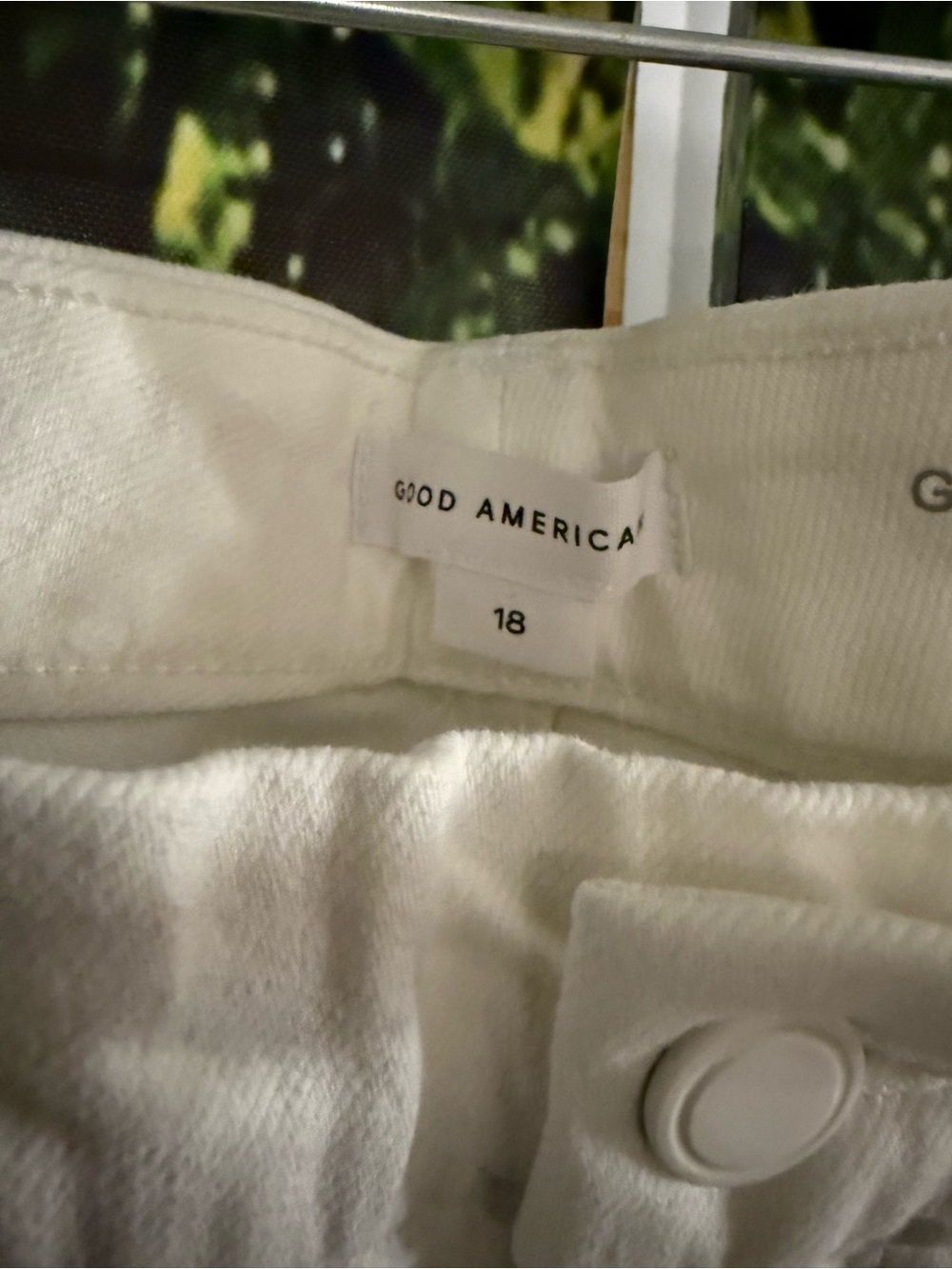 Good American White High-Rise Wide-Leg Jeans - Picture 8 of 10